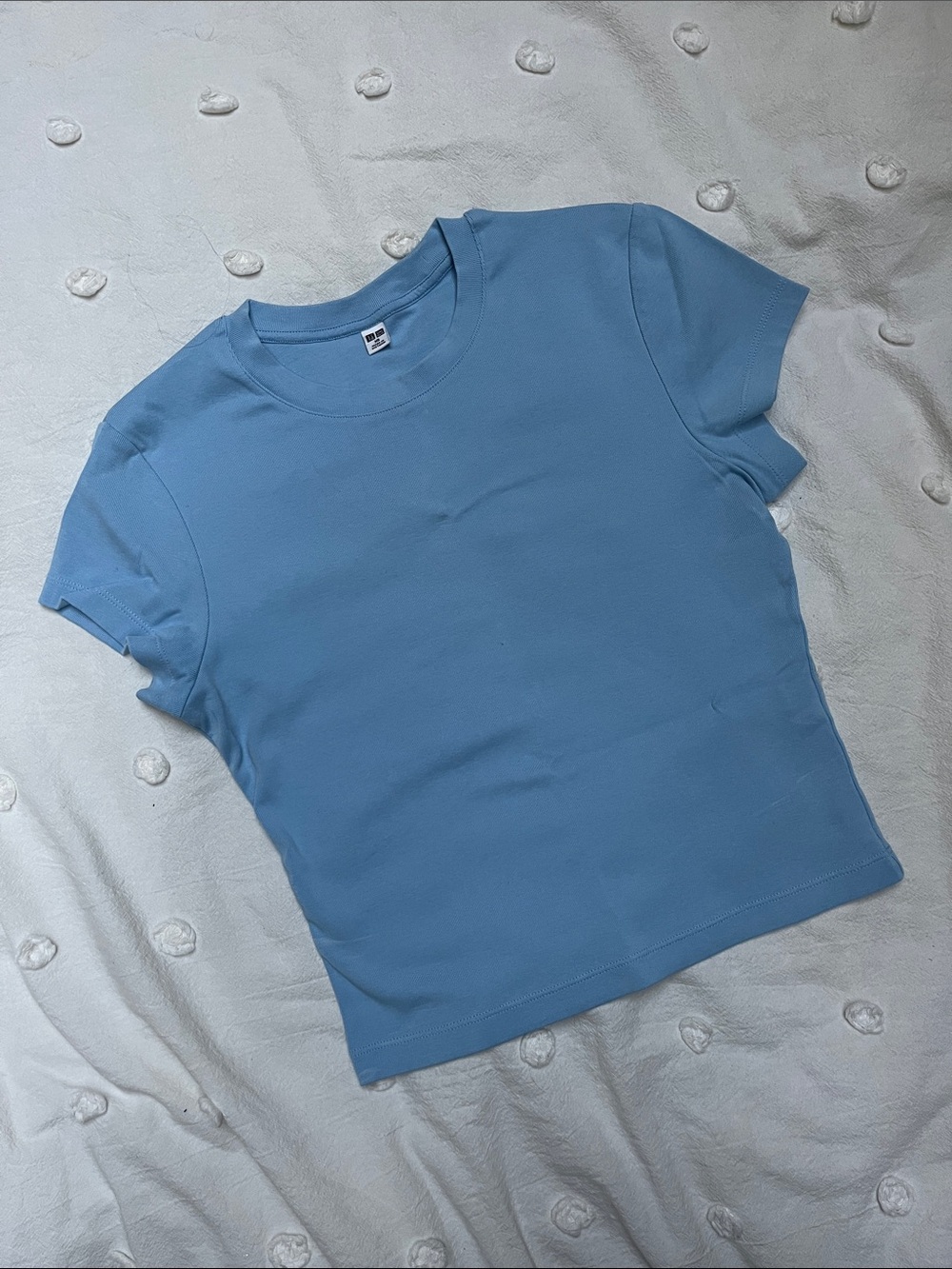 Uniqlo Women's Short Sleeve Baby Tee in Sky Blue